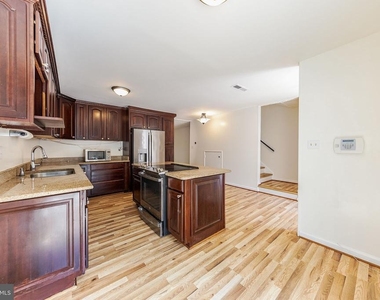 2232 Southgate Square - Photo Thumbnail 25