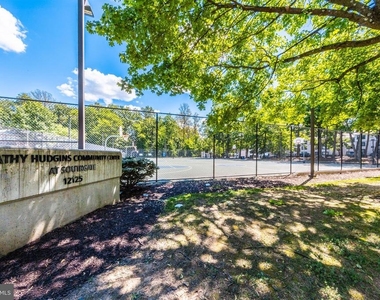 2232 Southgate Square - Photo Thumbnail 42