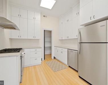 415 William - Photo Thumbnail 4