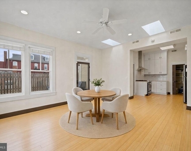 415 William - Photo Thumbnail 6