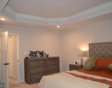 1015 Rampart Drive - Photo Thumbnail 16