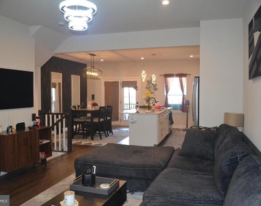 1015 Rampart Drive - Photo Thumbnail 14