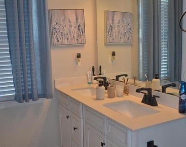 1015 Rampart Drive - Photo Thumbnail 37