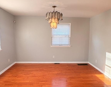 2126 N 12th Street - Photo Thumbnail 4