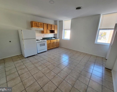 2987 Frankford Avenue - Photo Thumbnail 1