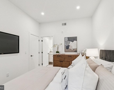 20 W Allens Lane - Photo Thumbnail 38