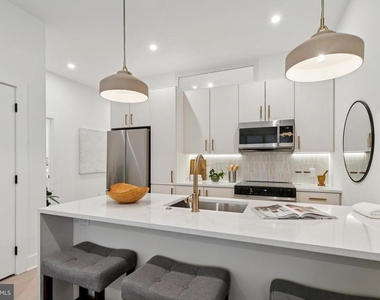 20 W Allens Lane - Photo Thumbnail 15