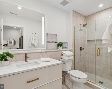 20 W Allens Lane - Photo Thumbnail 7
