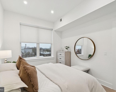 20 W Allens Lane - Photo Thumbnail 14