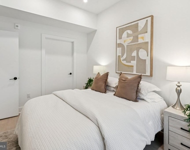 20 W Allens Lane - Photo Thumbnail 16