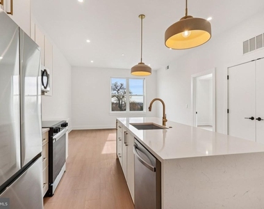 20 W Allens Lane - Photo Thumbnail 9