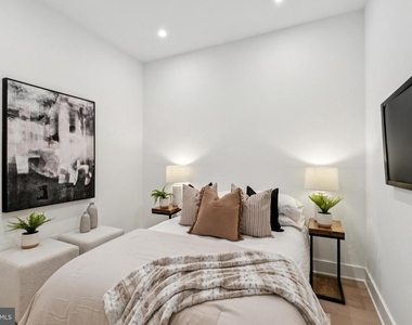20 W Allens Lane - Photo Thumbnail 10