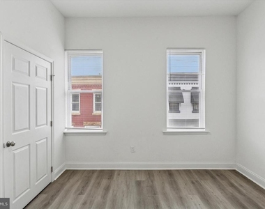 1761 N Newkirk Street - Photo Thumbnail 5