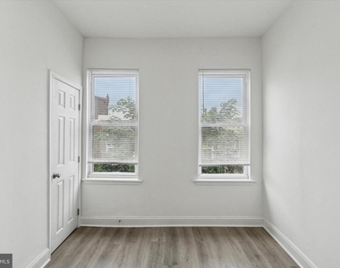 1761 N Newkirk Street - Photo Thumbnail 10