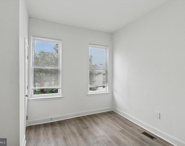 1761 N Newkirk Street - Photo Thumbnail 12