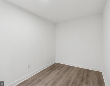 1761 N Newkirk Street - Photo Thumbnail 9