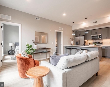 713 S Mildred Street - Photo Thumbnail 2