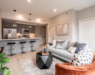 713 S Mildred Street - Photo Thumbnail 4