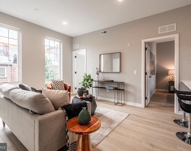 713 S Mildred Street - Photo Thumbnail 1