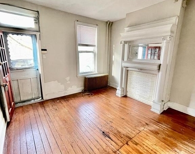 3650 Calumet Street - Photo Thumbnail 1