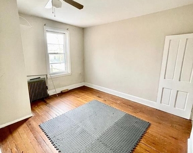 3650 Calumet Street - Photo Thumbnail 10