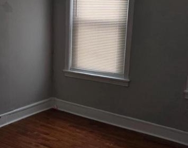1601 S Lecount Street - Photo Thumbnail 4