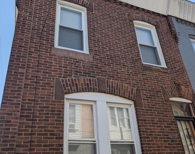 1601 S Lecount Street - Photo Thumbnail 8