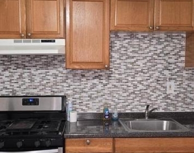 1601 S Lecount Street - Photo Thumbnail 7
