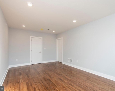 814 N Uber St - Photo Thumbnail 12