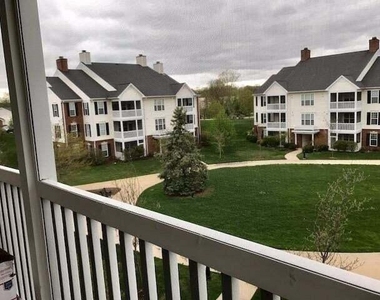 856 W Summerfield Glen Circle - Photo Thumbnail 7