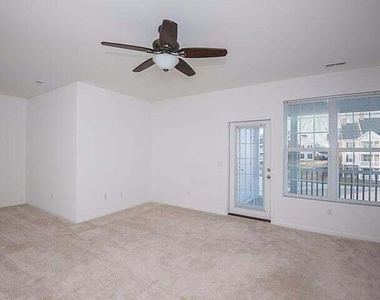 856 W Summerfield Glen Circle - Photo Thumbnail 8