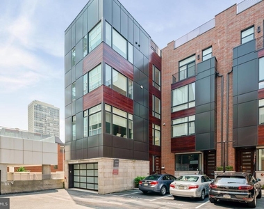 142r S Front Street - Photo Thumbnail 34