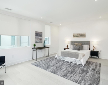 142r S Front Street - Photo Thumbnail 8