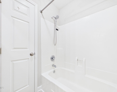 3516 Casine Court - Photo Thumbnail 31