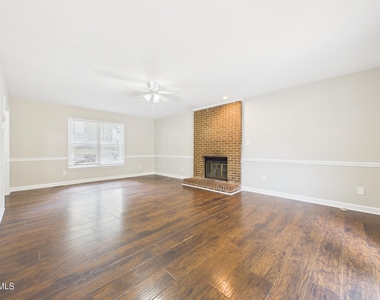 3516 Casine Court - Photo Thumbnail 10