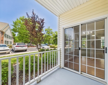 2111 Kudrow Lane - Photo Thumbnail 37