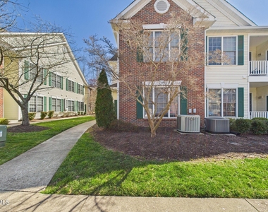 2111 Kudrow Lane - Photo Thumbnail 6