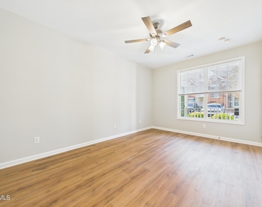2111 Kudrow Lane - Photo Thumbnail 23