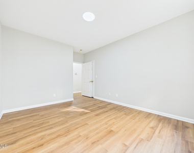 2111 Kudrow Lane - Photo Thumbnail 26