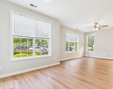 2111 Kudrow Lane - Photo Thumbnail 10