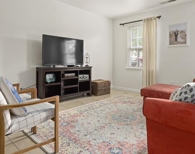 9 Tarrywood Court - Photo Thumbnail 1