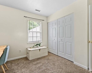 9 Tarrywood Court - Photo Thumbnail 14
