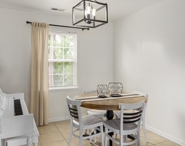9 Tarrywood Court - Photo Thumbnail 3