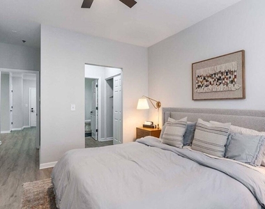 100 Village Crossing Drive - Photo Thumbnail 26