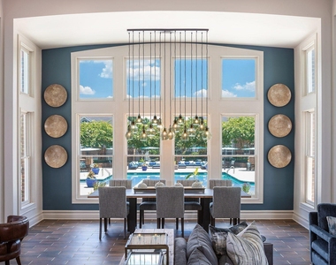 100 Village Crossing Drive - Photo Thumbnail 5