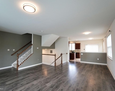 431 Williamson Court - Photo Thumbnail 17