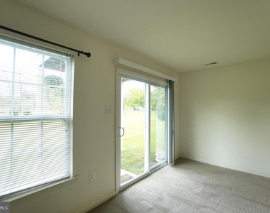 431 Williamson Court - Photo Thumbnail 9