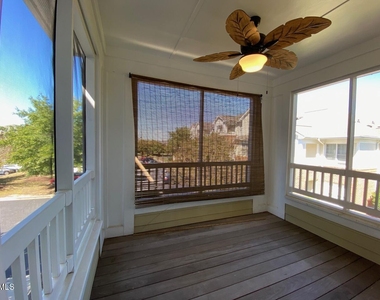 421 Waterford Lake Drive - Photo Thumbnail 16