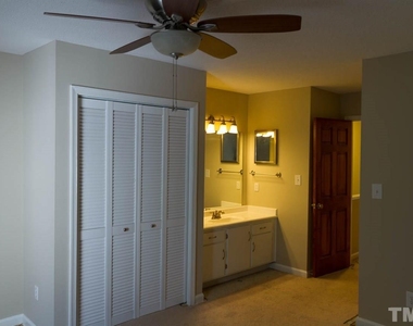 109 Scott Lane - Photo Thumbnail 9