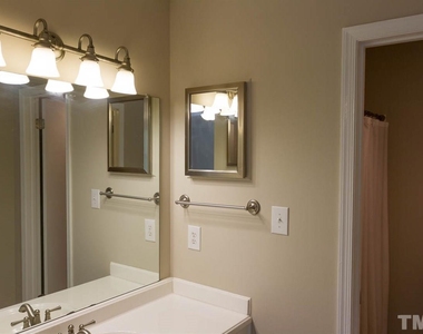 109 Scott Lane - Photo Thumbnail 8
